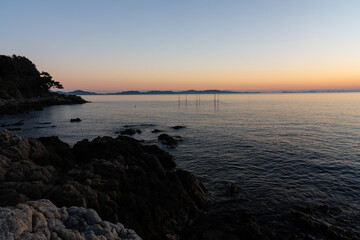 Obraz premium 美しい夕暮れの海岸の風景