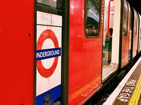 British Train Station, West London Underground Roundel Logo, Platform, Central Line Carriage Door, England, United Kingdom, January 2026