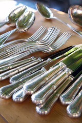 Silberbesteck auf dem Tr&ouml;delmarkt