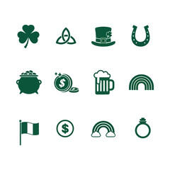 Obraz premium St Patrick’s Day Lucky Irish Icons Vector Set Shamrock Hat Horseshoe