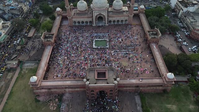4K Drone Footage of Jama Masjid, Delhi | Aerial View of Historic Mughal Mosque and Old Delhi Cityscape, India