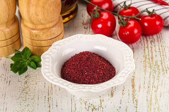 Natural organic Sumah powder for culinary