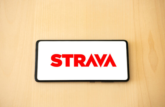 Strava logo on smartphone screen. Link&ouml;ping, &Ouml;sterg&ouml;tland, Sweden. 01-22-2026.