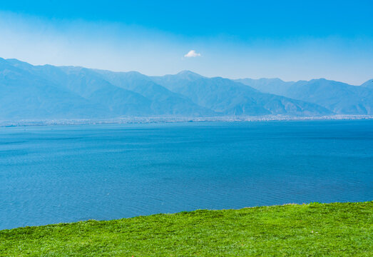 Scenic View of Erhai Lake, Dali Yunnan
