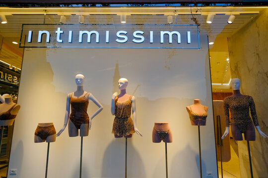 Refined lingerie, underwear, and pajamas for women and men, shop in the historic center of Verona, August 13, 2025