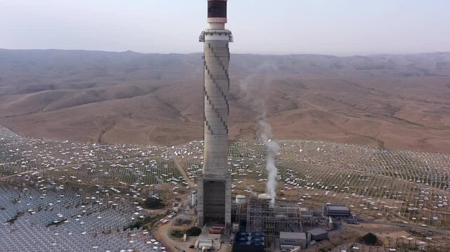 Aerial Drone View Ashalim Solar Power Tower Israel

Aerial drone footage of Ashalim solar power tower and mirrors 1.1.2026 Israel

