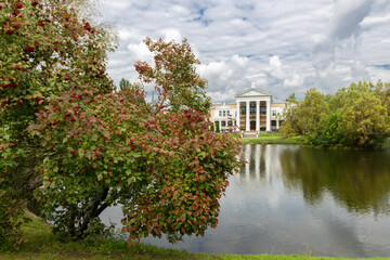 Obraz premium Laboratory Building of N.V. Tsitsin Main Botanical Garden. Moscow, Russia