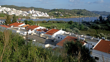 Obraz premium Rio Guadiana bei Alcoutim und Sanlucar del Guadiana