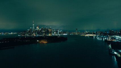 Fototapeta premium A view of Lower Manhattan from Redhook Brooklyn.