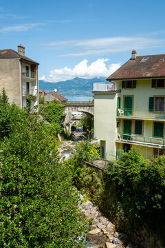 La Morge, rivi&egrave;re fronti&egrave;re Suisse-France &agrave; Saint-Gingolph