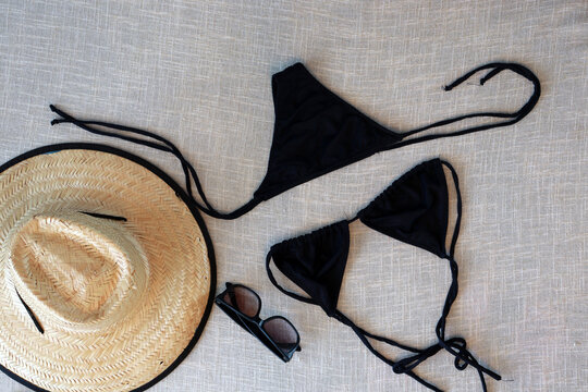 set com biqu&iacute;ni, &oacute;culos e chap&eacute;u  moda praia ver&atilde;o 