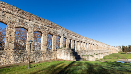 Obraz premium San Lazaro Roman Aqueduct in Merida Spain ESP