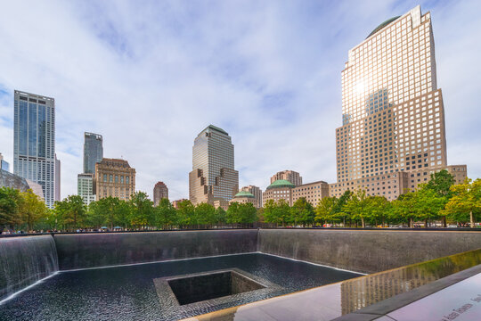 New York, USA, 09.17. 2025. A single white rose honors a victim's birthday at the North Pool of the National September 11 Memorial in Lower Manhattan.
