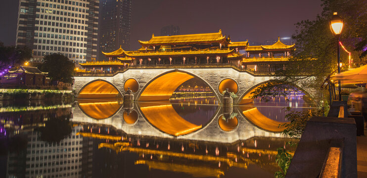 Anshun Bridge in Chengdu