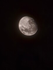 Obraz premium full moon over blue sky