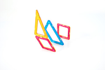 Constructing Taj Mahal&rsquo;s Iconic Arched Windows with Tiles