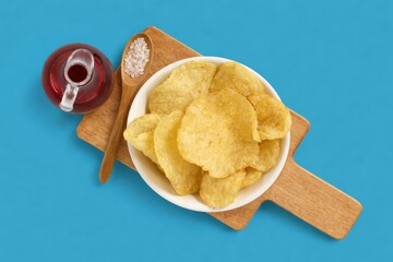 Crispy Chips with Salt and Vinegar