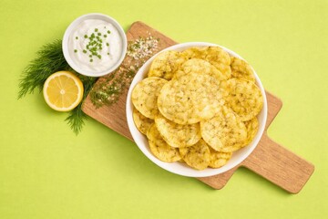 Herb Seasoned Potato Chips with Dip