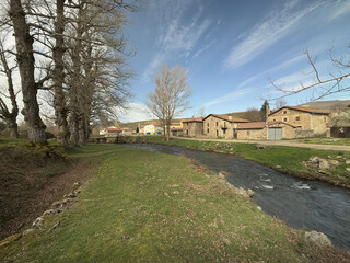Fototapeta premium Picturesque view of Pisuerga River in San Juan de Redondo