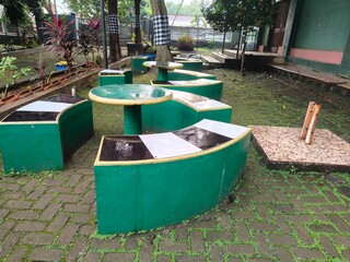 circular seating in the garden