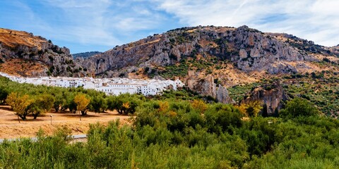 Obraz premium View of the town of Zuheros, Córdoba, Andalucía, Spain, Europe