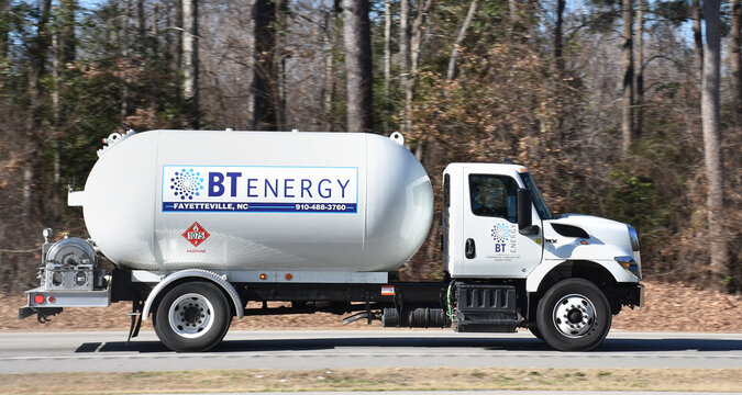 BT Energy company truck, Interstate 95, North Carolina, USA