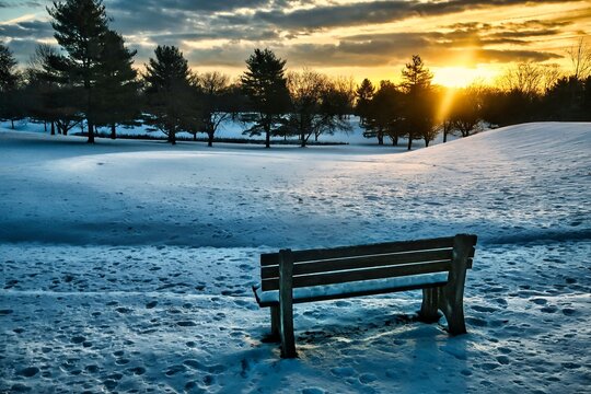 Winter sunrise 