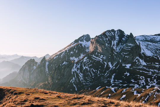 Majest&auml;tische Berglandschaft der Schweizer Alpen bei Sonnenuntergang, Alpstein, Gulmen