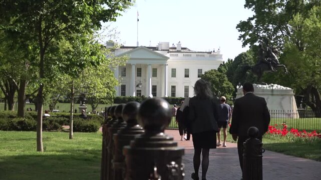 USA Washington DC White House Metal chain Lafayette square day summer people