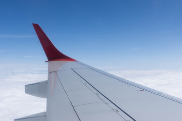 Obraz premium View from the plane wing and clouds, Italy