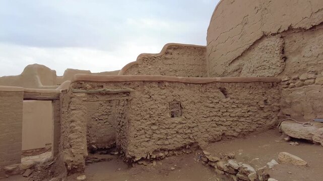 Ancient Arabic Mud Architecture: Traditional Clay Buildings in Najd Heritage Village