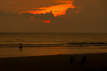 Fototapeta premium Magnificent sunset on a beach in southern Thailand, in the Phuket region