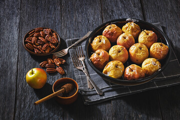Tasty Baked Apples with Pecans and Honey