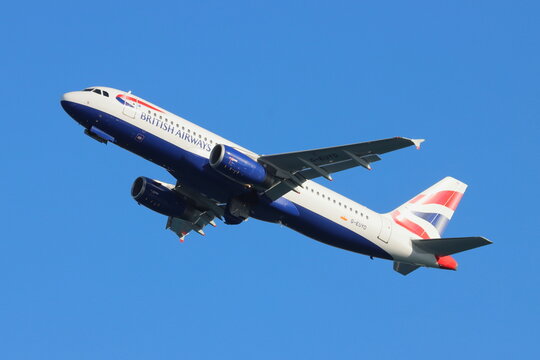 G-EUYD, British Airways, Airbus A320-200, departing Gibraltar Airport on 29th December 2025