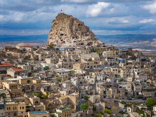 Obraz premium Uçhisar Castle: The Iconic Rock Fortress of Cappadocia