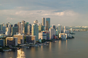 Obraz premium Urban landscape of downtown district of Miami Brickell in Florida, USA. Skyline with high skyscraper buildings in modern American coastal city