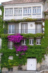 Fachada de una casa antigua en A Coru&ntilde;a, Galicia