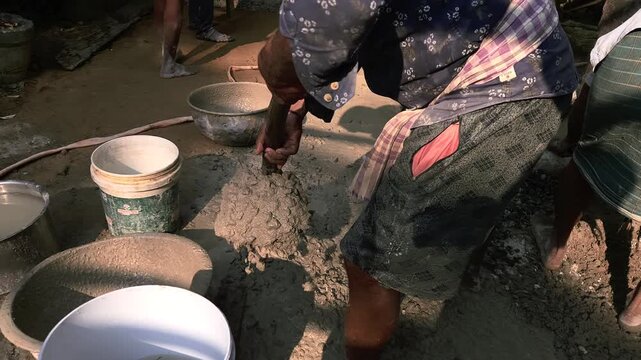 Traditional Construction Methods, Manual Concrete Work in India