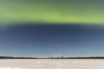 stunning northern lights wallpaper, aurora over frozen lake in Sweden