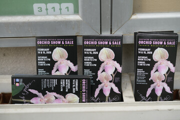 Obraz premium Toronto Botanical Garden postcards for Orchid Show & Sale at Allan Gardens Conservatory