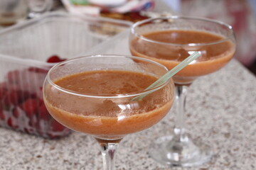 glass of berry smoothie