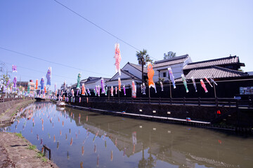 栃木市　蔵の街栃木と巴波川の鯉のぼり