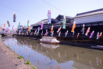 栃木市　蔵の街栃木と巴波川の鯉のぼり