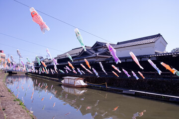 栃木市　蔵の街栃木と巴波川の鯉のぼり