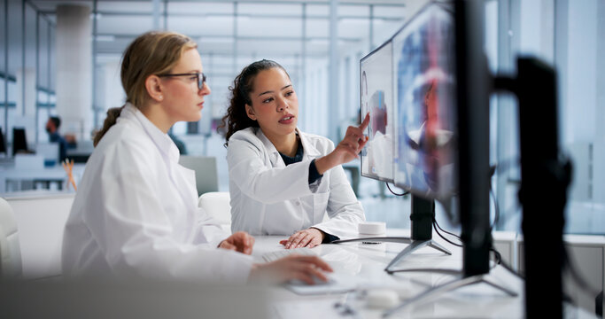 Innovative Female Dentists Utilizing 3D Computer Technology