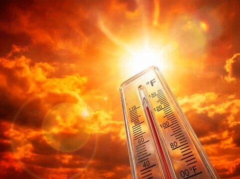 A thermometer rising under an intense sun surrounded by fiery clouds, illustrating dangerously high temperatures during a severe heat wave.