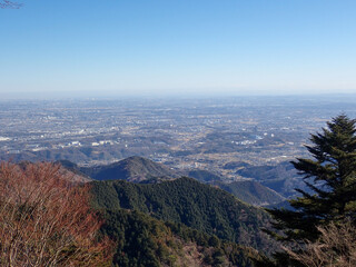 Fototapeta premium The hiking trail from Tsuchiyama Pass via Mount Oyama to Hadano Station