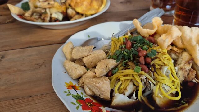 kupat tahu solo is traditional food from Indonesia