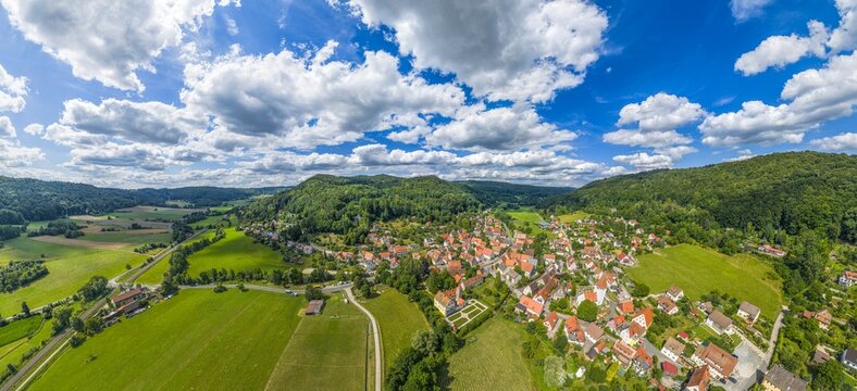 Sommer in der Hersbrucker Schweiz rund um Eschenbach bei Pommelsbrunn in Mittelfranken