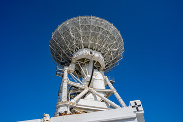 直径20mパラボラアンテナ（内之浦宇宙空間観測所） © 啓 桑原